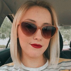 Meet your Posher, Baylee